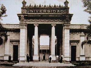 Frente del Rectorado de la Universidad Nacional de Tucumán, inaugurada en 1914