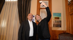 el gobbernador y daniel agostini 05