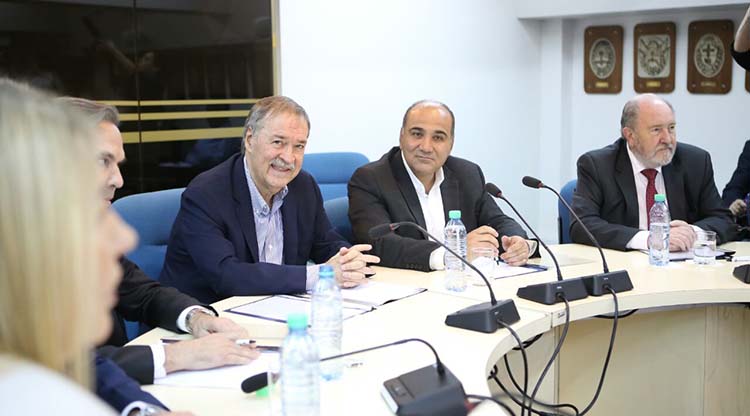 Por una postura común: se reunieron los gobernadores del PJ