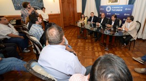 Manzur_Paritarias_subsidio (2)