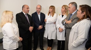 Manzur-medicos-enfermeros-policlinica-LS-3