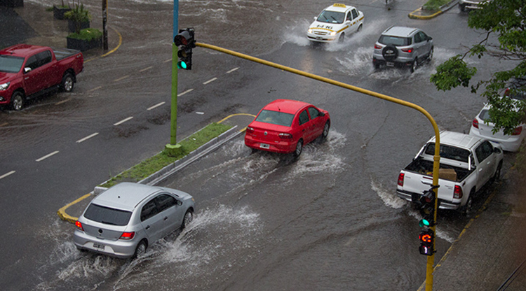 Las tormentas provocaron anegamientos y fallas en el servicio elÃ©ctrico