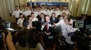 el vice gobernador con seguridad 014