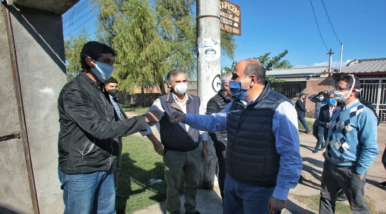 manzur visita microemprendimiento tapiceria3