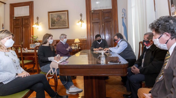 Día del Padre: el comercio abrirá este sábado de 10 a 18 horas