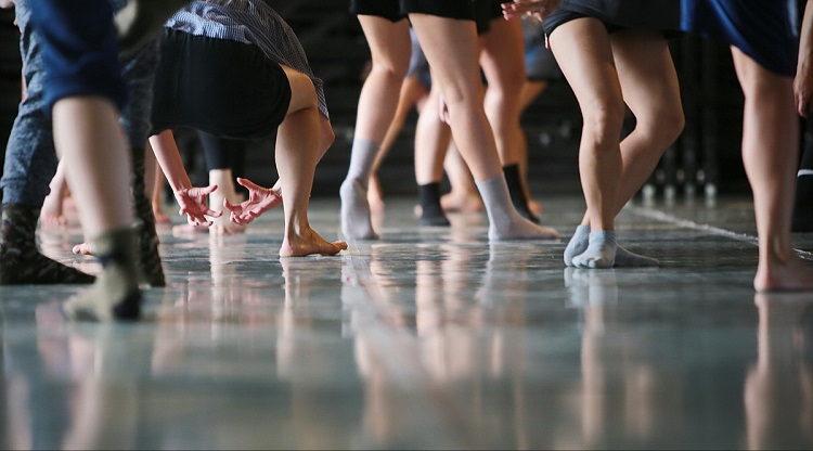 Primera clase gratuita de gag/dancers para bailarines