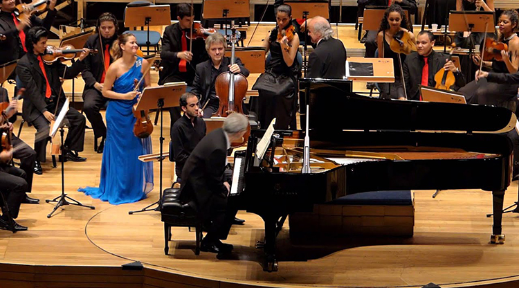 Violinista internacional brasilera dará una clase magistral