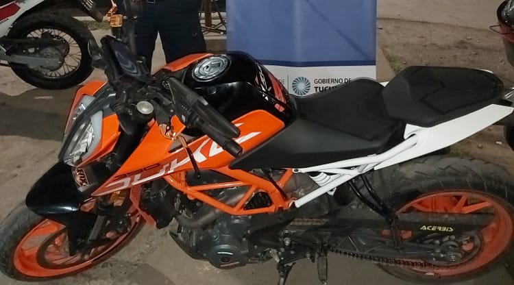 Recuperan una moto robada valuada en 0 mil
