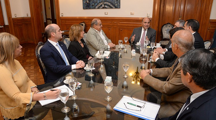 Manzur ratificÃ³ la continuidad del Gabinete provincial