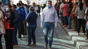 gente_calle_bancos_covid19_nn-6