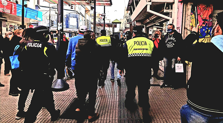 Aprehenden a un vendedor ambulante acusado de robo