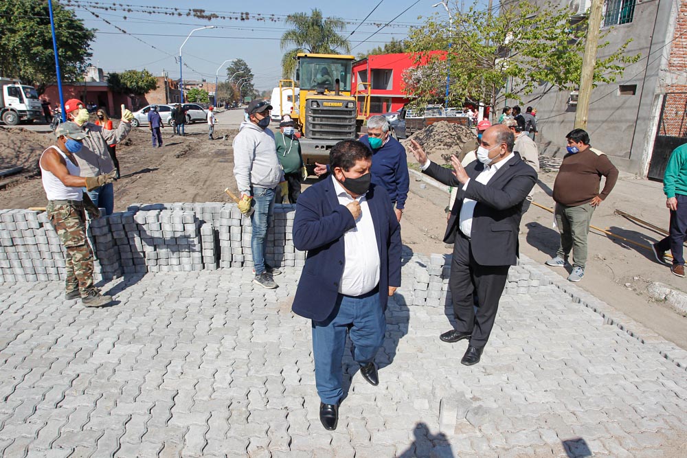 Manzur visita obra en Famailla-25